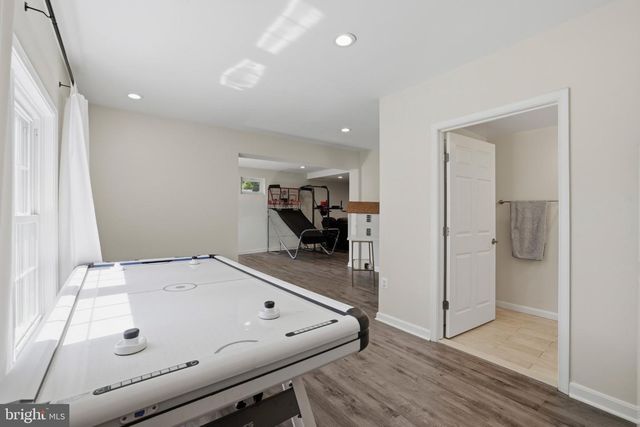6732 CHURCHILL RD, Mclean, VA 22101