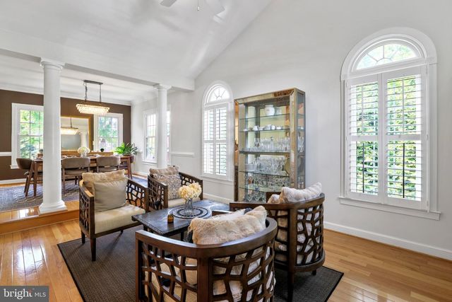 6732 CHURCHILL RD, Mclean, VA 22101