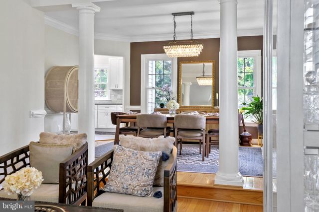 6732 CHURCHILL RD, Mclean, VA 22101
