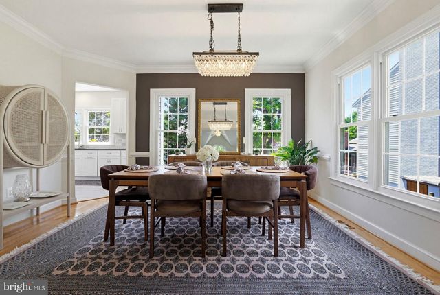 6732 CHURCHILL RD, Mclean, VA 22101