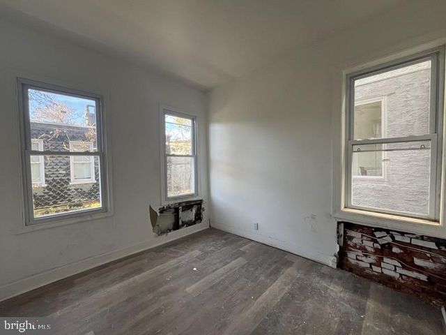 2210 N 17TH ST, Philadelphia, PA 19132