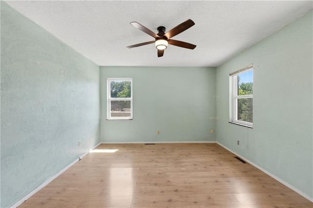 19808 E 17th Street Court N, Independence, MO 64056