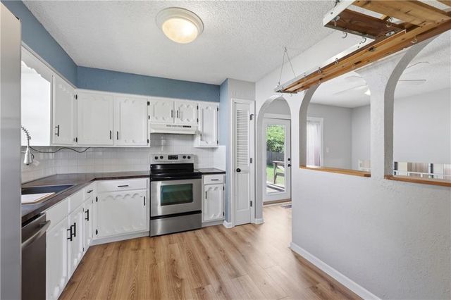19808 E 17th Street Court N, Independence, MO 64056