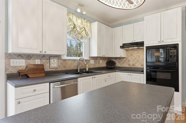 2117 Keegan Court, Matthews, NC 28104