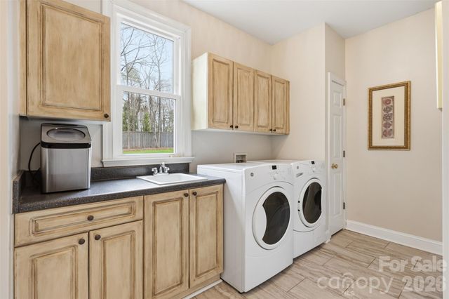 2117 Keegan Court, Matthews, NC 28104