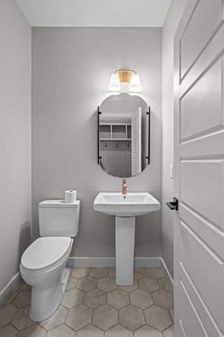 324 Linda Lane, Riverdale, IA 52722