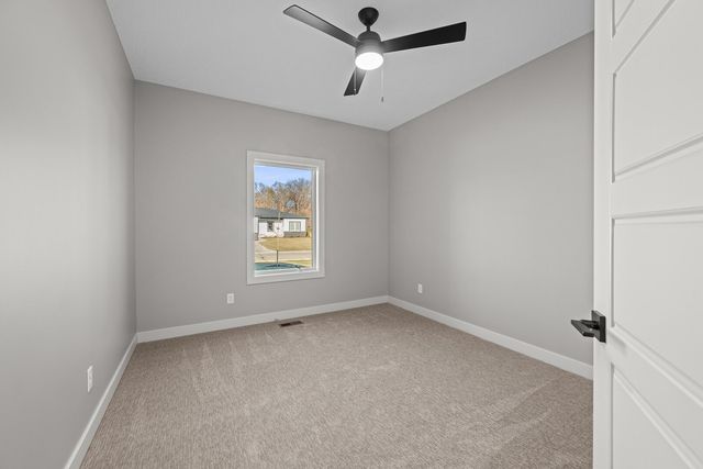 324 Linda Lane, Riverdale, IA 52722