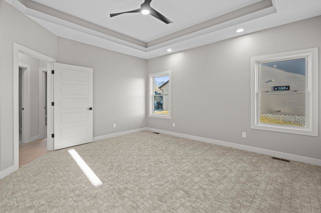 324 Linda Lane, Riverdale, IA 52722