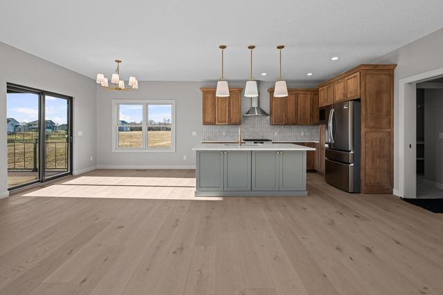 324 Linda Lane, Riverdale, IA 52722