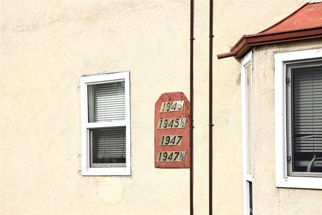 1945 W Vernon, Los Angeles, CA 90062