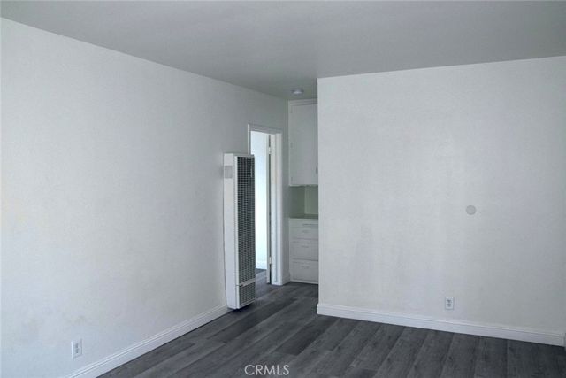 1945 W Vernon, Los Angeles, CA 90062