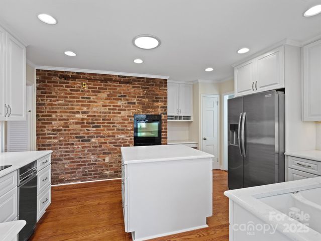 2111 Sagamore Road, Charlotte, NC 28209