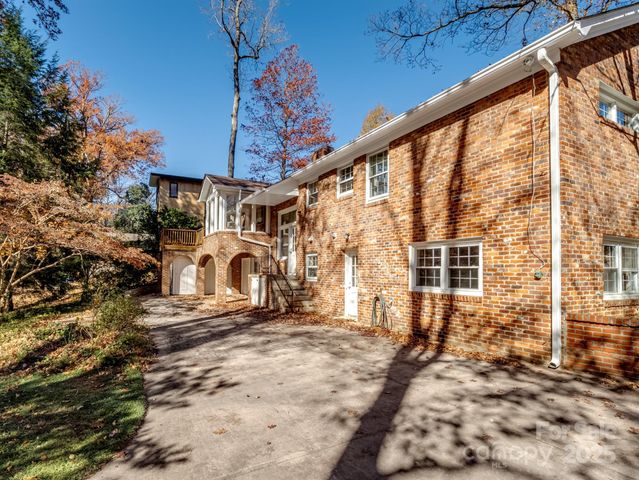 2111 Sagamore Road, Charlotte, NC 28209