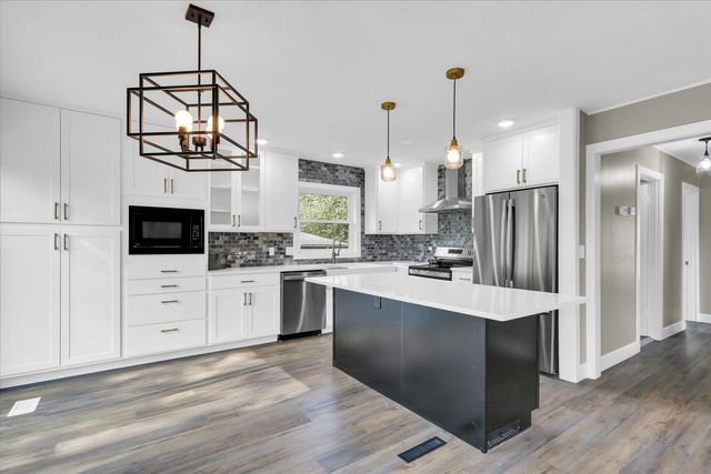 1801 Cindy Lynn Street, Urbana, IL 61802