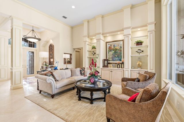 271 SW Harbor View Drive, Palm City, FL 34990