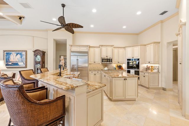 271 SW Harbor View Drive, Palm City, FL 34990