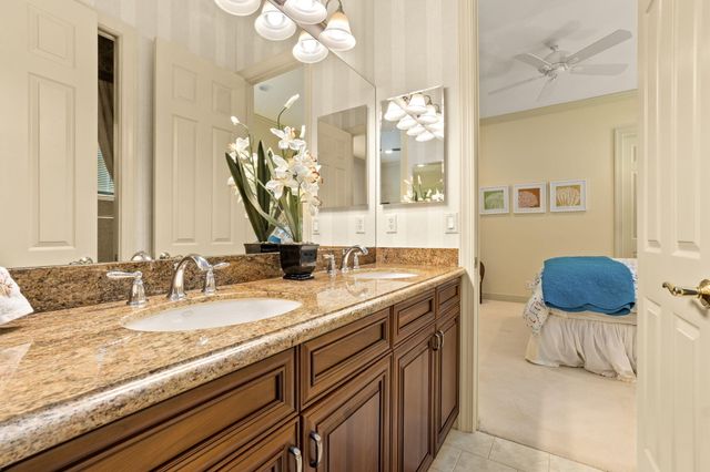 271 SW Harbor View Drive, Palm City, FL 34990