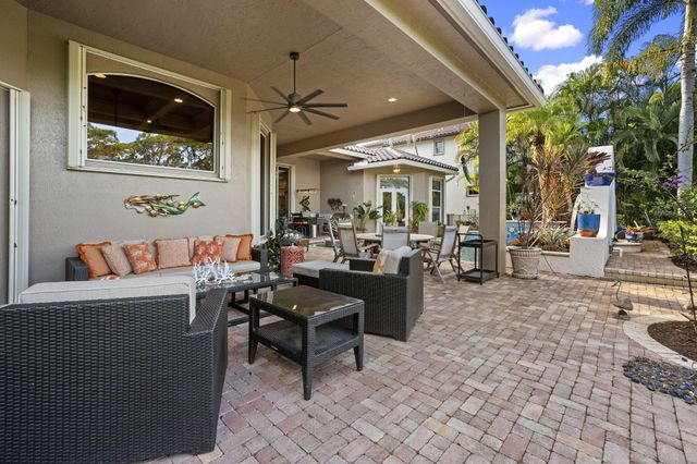 271 SW Harbor View Drive, Palm City, FL 34990