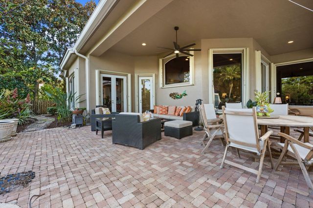 271 SW Harbor View Drive, Palm City, FL 34990