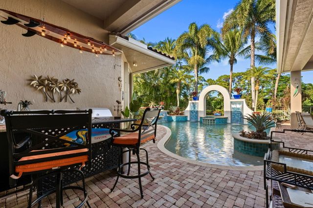 271 SW Harbor View Drive, Palm City, FL 34990