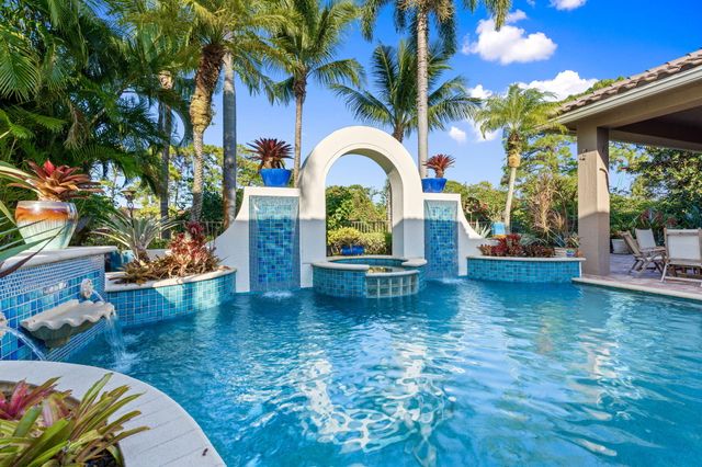 271 SW Harbor View Drive, Palm City, FL 34990