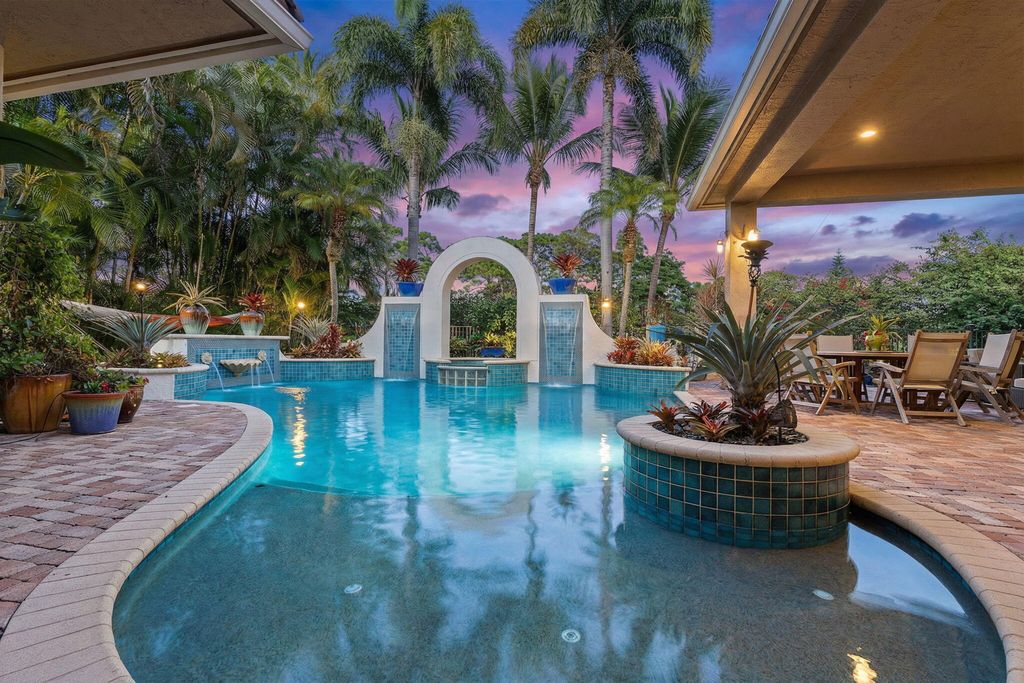 271 SW Harbor View Drive, Palm City, FL 34990