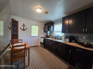 909 N 20th Street, Morehead City, NC 28557