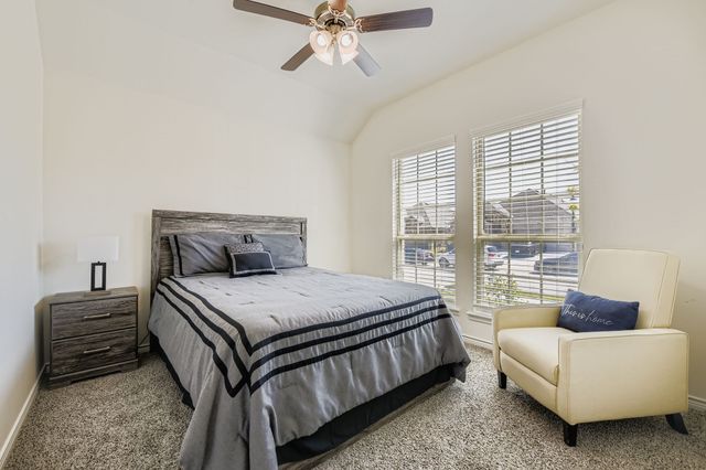 11301 Summer Rain Boulevard, Aubrey, TX 76227