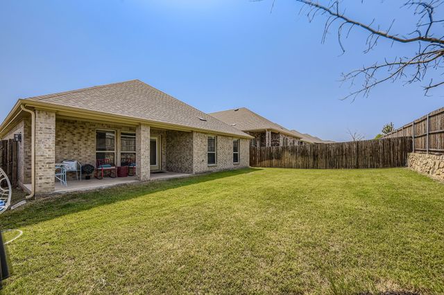 11301 Summer Rain Boulevard, Aubrey, TX 76227
