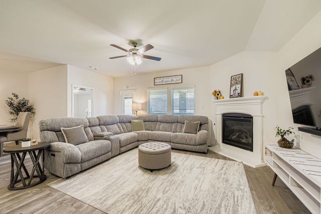 11301 Summer Rain Boulevard, Aubrey, TX 76227