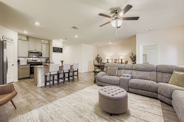 11301 Summer Rain Boulevard, Aubrey, TX 76227