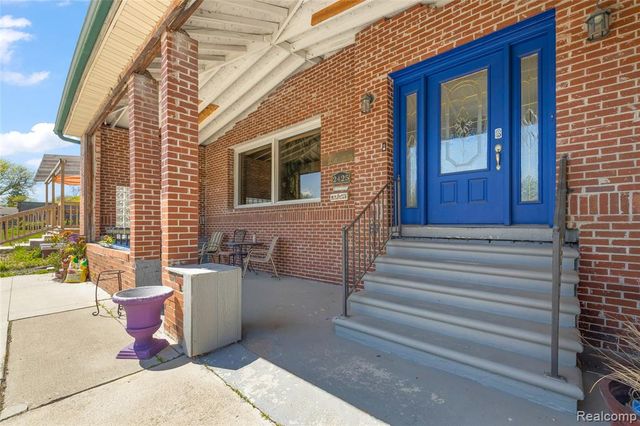 2425 W Grand Boulevard, Detroit, MI 48208
