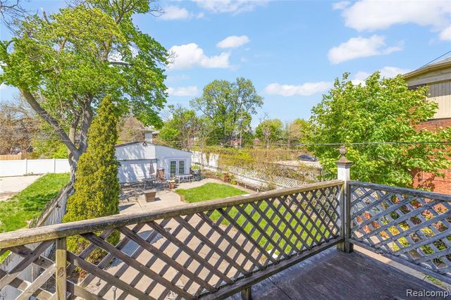 2425 W Grand Boulevard, Detroit, MI 48208