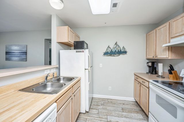 2262 Folly Road 1a, Charleston, SC 29412