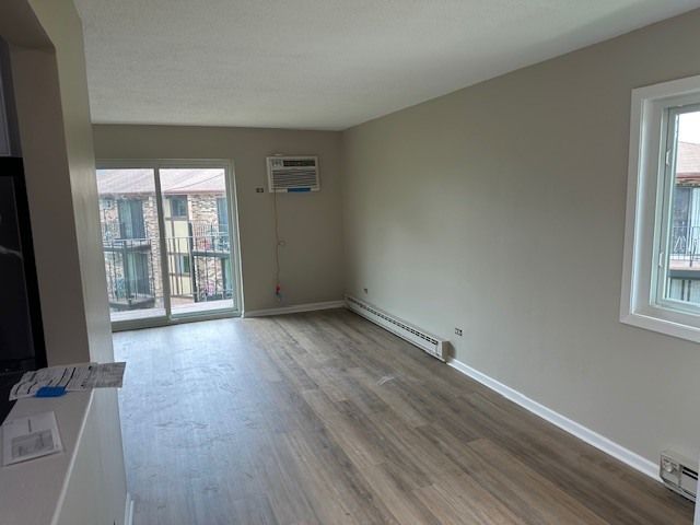124 Klein Creek Court 124-E, Carol Stream, IL 60188