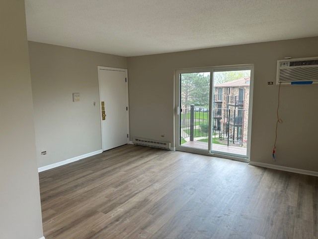 124 Klein Creek Court 124-E, Carol Stream, IL 60188