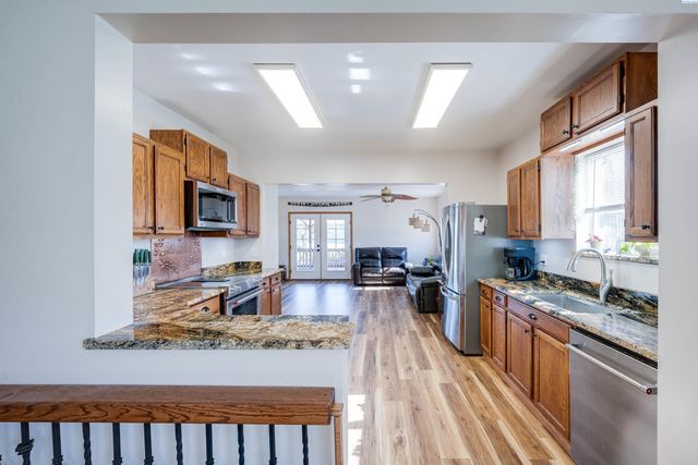 402 W Front St, Albion, WA 99102