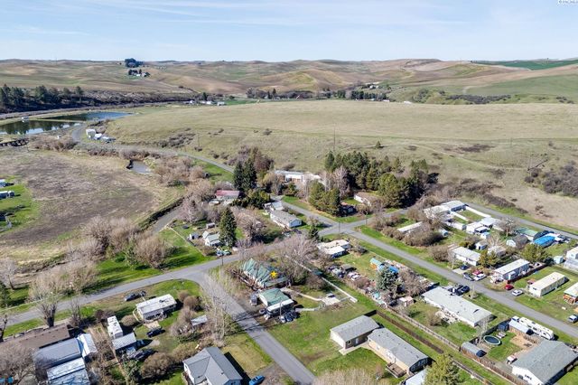 402 W Front St, Albion, WA 99102