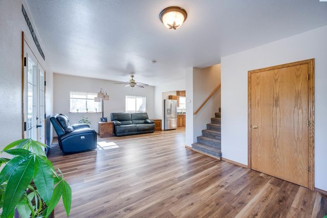 402 W Front St, Albion, WA 99102