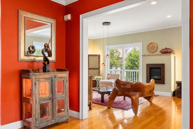 51 Sewall Ave 2, Brookline, MA 02446