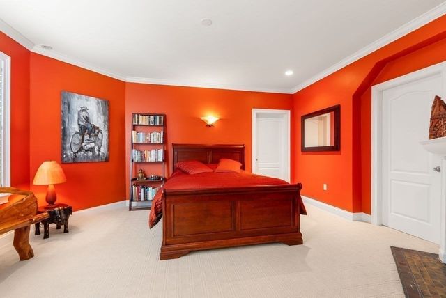 51 Sewall Ave 2, Brookline, MA 02446