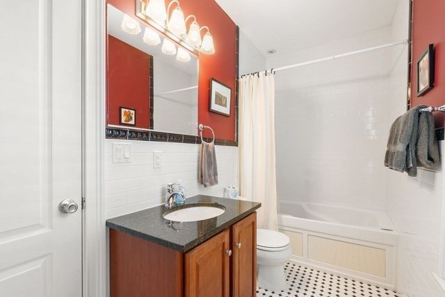 51 Sewall Ave 2, Brookline, MA 02446