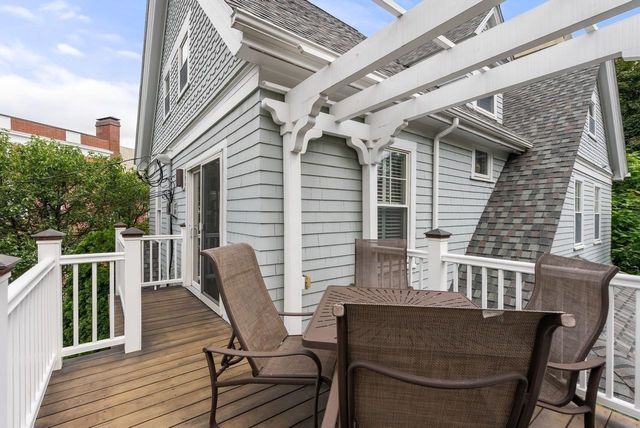 51 Sewall Ave 2, Brookline, MA 02446