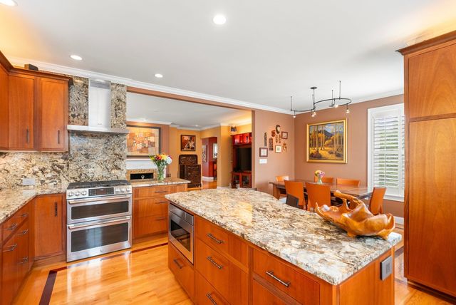 51 Sewall Ave 2, Brookline, MA 02446