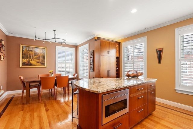 51 Sewall Ave 2, Brookline, MA 02446
