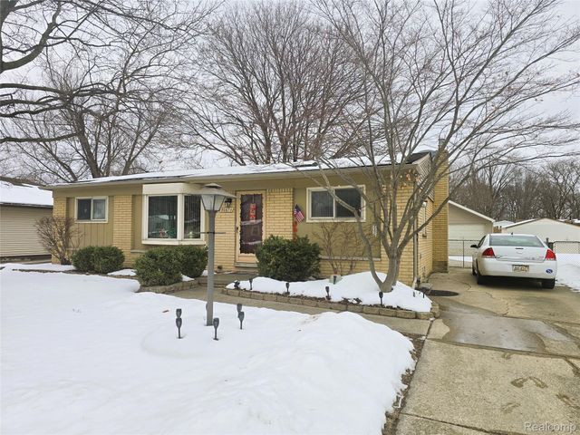 50674 Bower Drive, Chesterfield Township, MI 48047