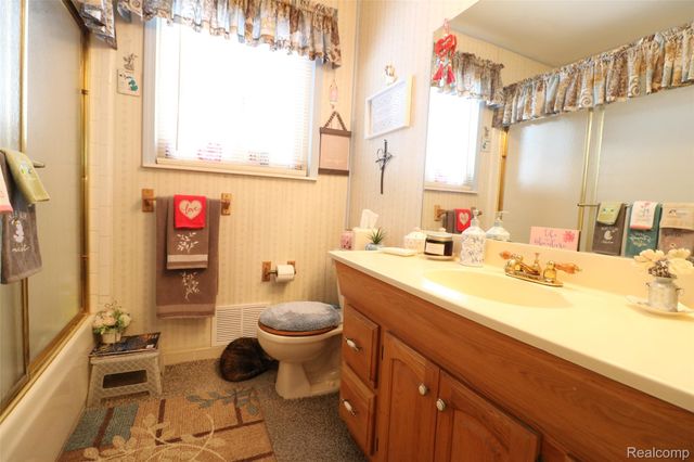 50674 Bower Drive, Chesterfield Township, MI 48047