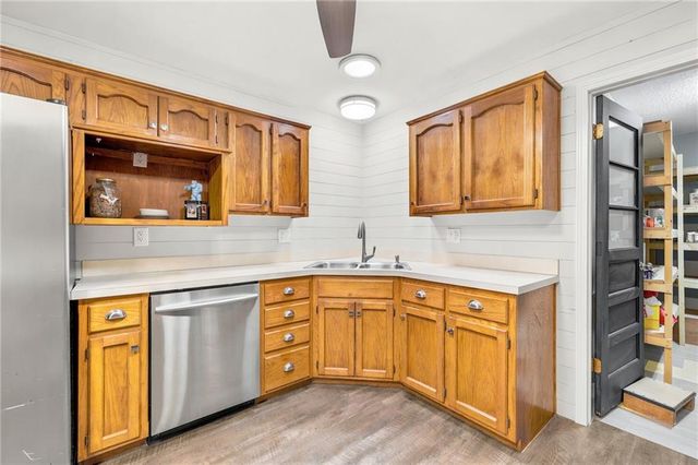 1641 NW 100 Road, Kingsville, MO 64040