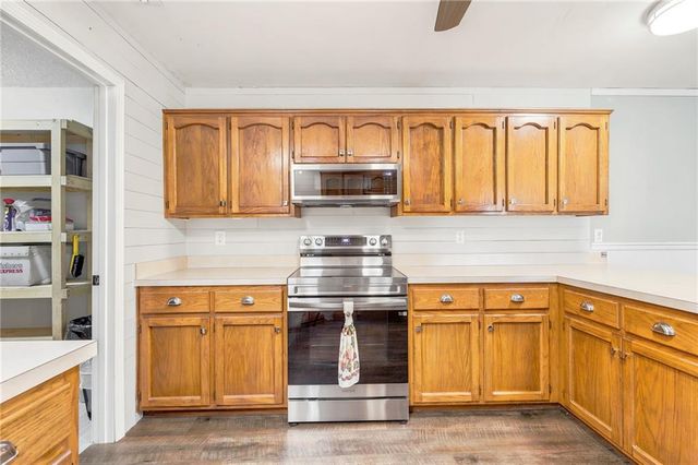 1641 NW 100 Road, Kingsville, MO 64040