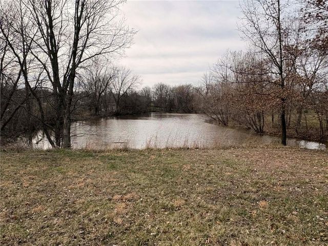 1641 NW 100 Road, Kingsville, MO 64040